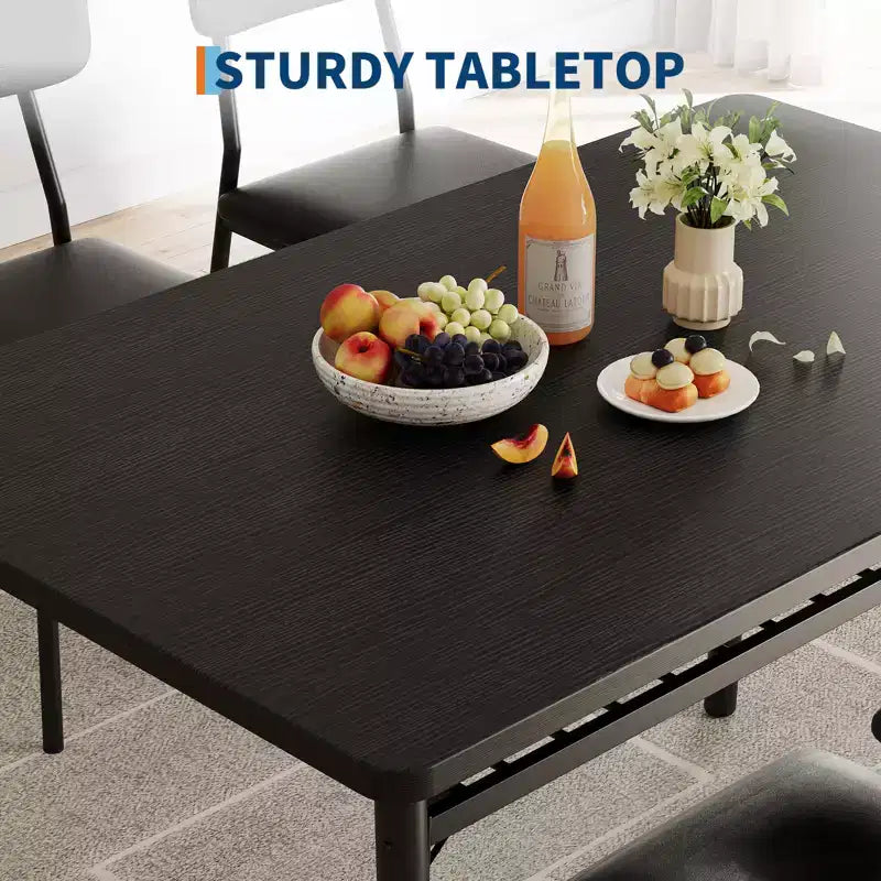 Set da tavolo da pranzo nero da 5 pezzi, 4 posti a sedere, struttura in metallo con sedie imbottite